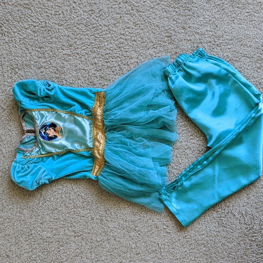 Disney Princess Jasmine pajama set - 4T